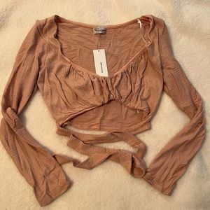Urban Outfitters long sleeve mauve tie back shirt size large